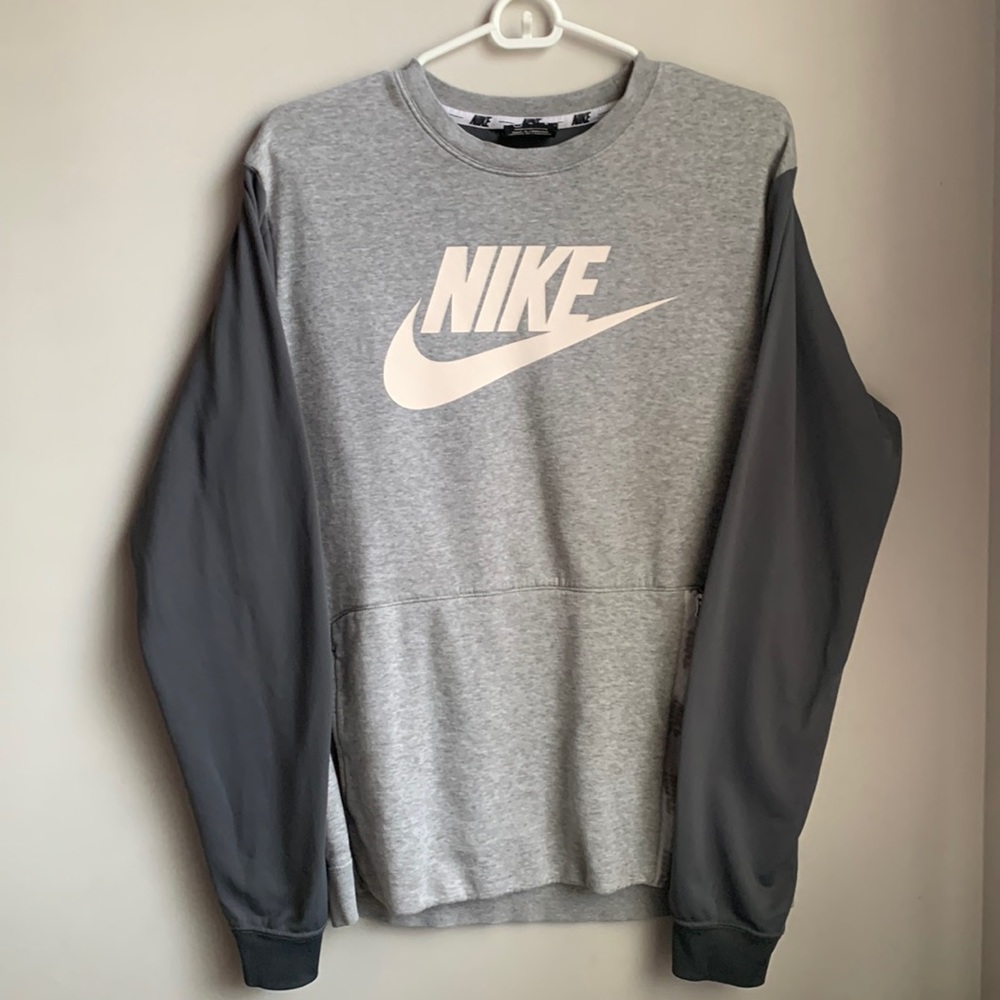 Vintage Nike Crew Size M